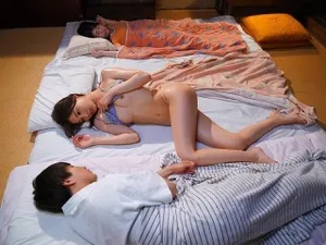 [Sex cùng giới] Hai anh chàng đẹp trai đang kiểm tra ngẫu nhiên trong phòng tắm