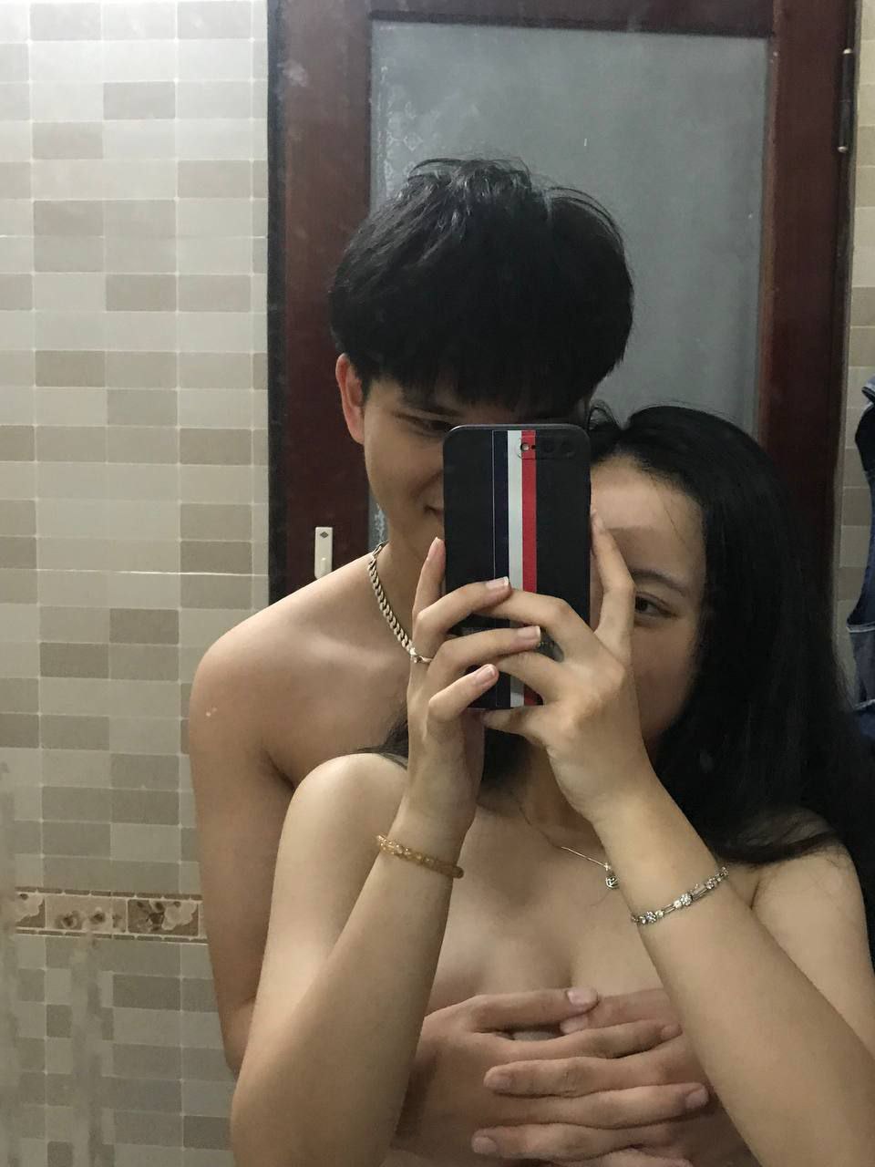Người đẹp hổ trắng lai siêu dễ thương "Frank" lần đầu quay video sex riêng tư ~ đủ loại phụ nữ cưỡi lên và quan hệ với cái lồn hồng...